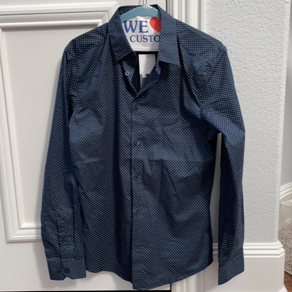 H&M Navy Blue & White Polkadot Button Down Shirt - Men’s Small - NWT